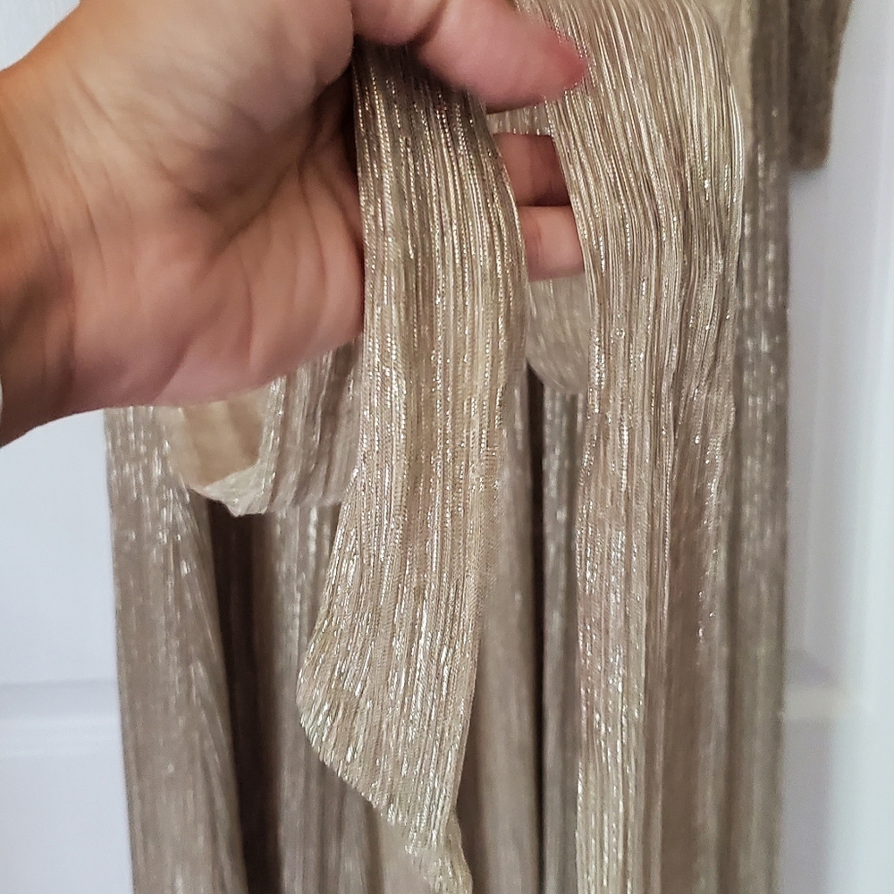 Fabulous Gold Anne Klein Bella Crinkly Dress - Picture 5 of 7